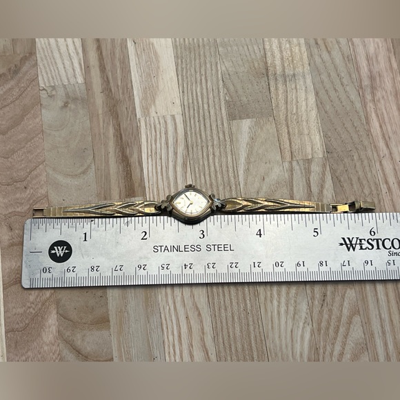 Bulova Ladies Watch Vintage Mechanical Winding Two Tone Bracelet Silver Dial - Picture 11 of 11